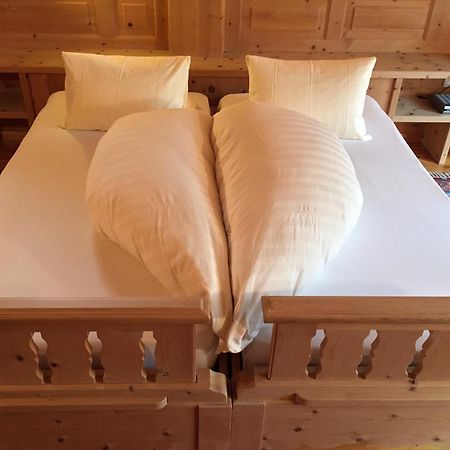 Hotel Chasa Sofia Scuol Bilik gambar